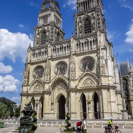 Porte Bourgogne Orleans Exterior photo